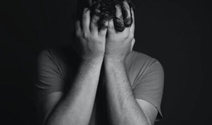 10 warning signs of mental illness in men